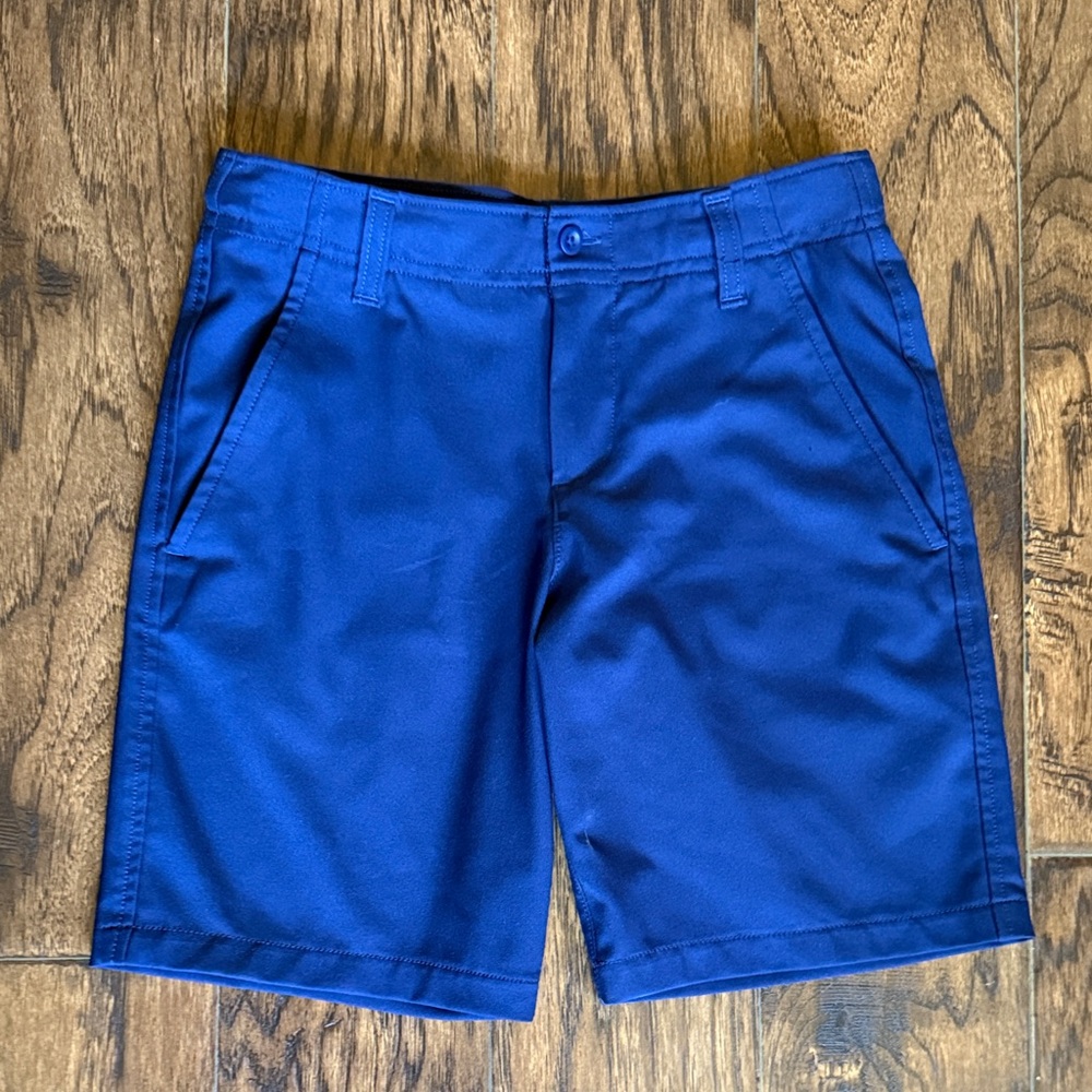 Under Armour Navy shorts, size small